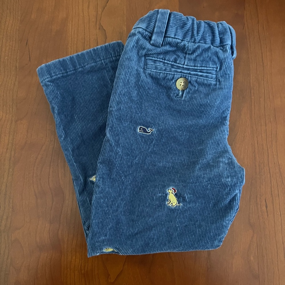 Vineyard Vines holiday cords in 4T!